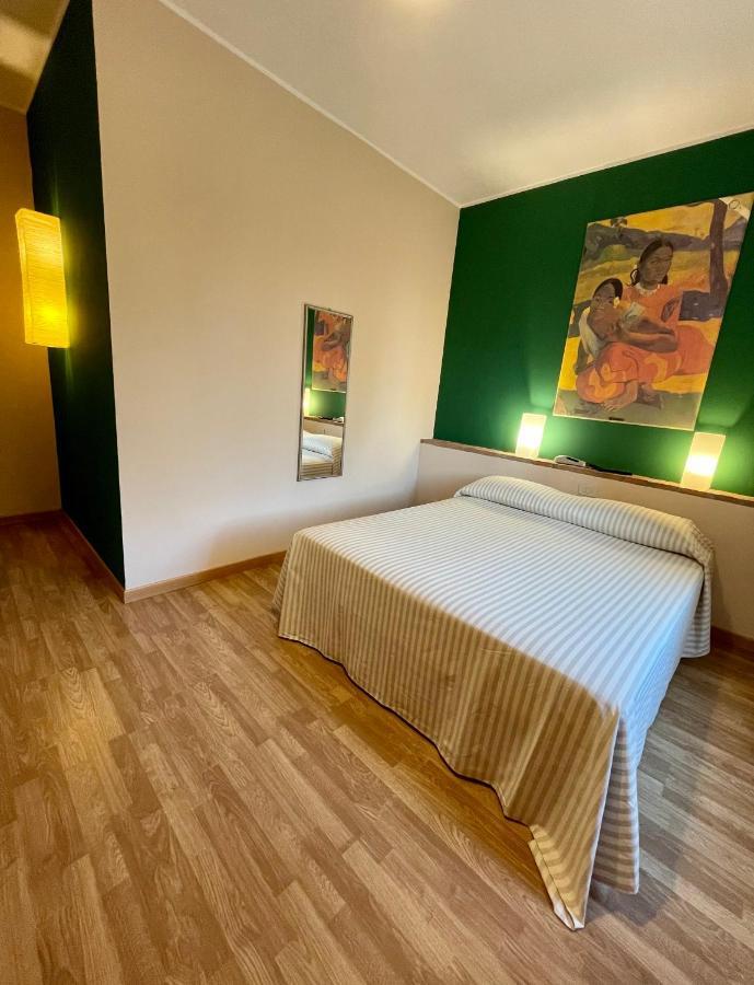 70 Hotel